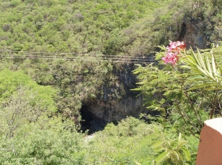 Entrada al rio subterraneo